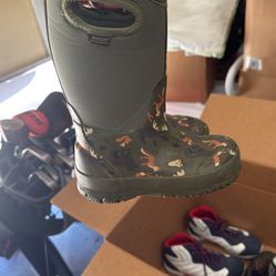 Kids Size 11 Bogs Waterproof Boots