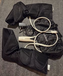 QUINEAR foot and leg massager