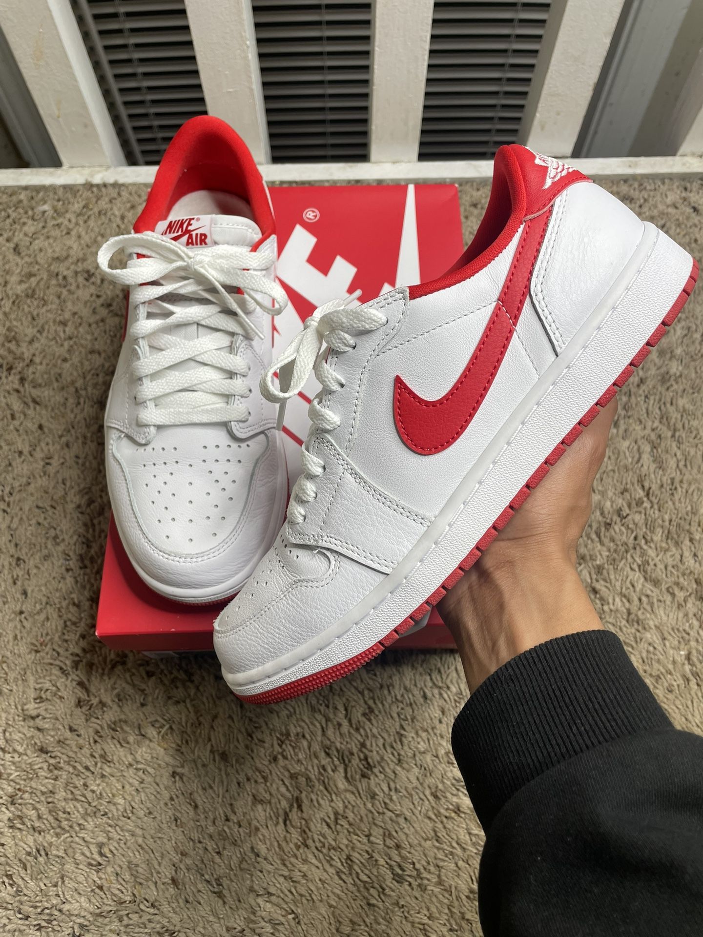 Air Jordan 1 Retro Low OG University Red