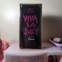 Juicy Couture Noir Perfume