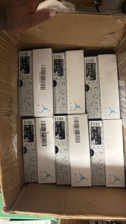 Jordan Retro 4’s University Blues