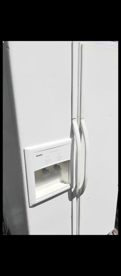 CAN BRING & HOOK UP FOR EXTRA  25 EXCELLENT WORKING SIDE BY SIDE REFRIGERATOR WATER ICE IN DOOR