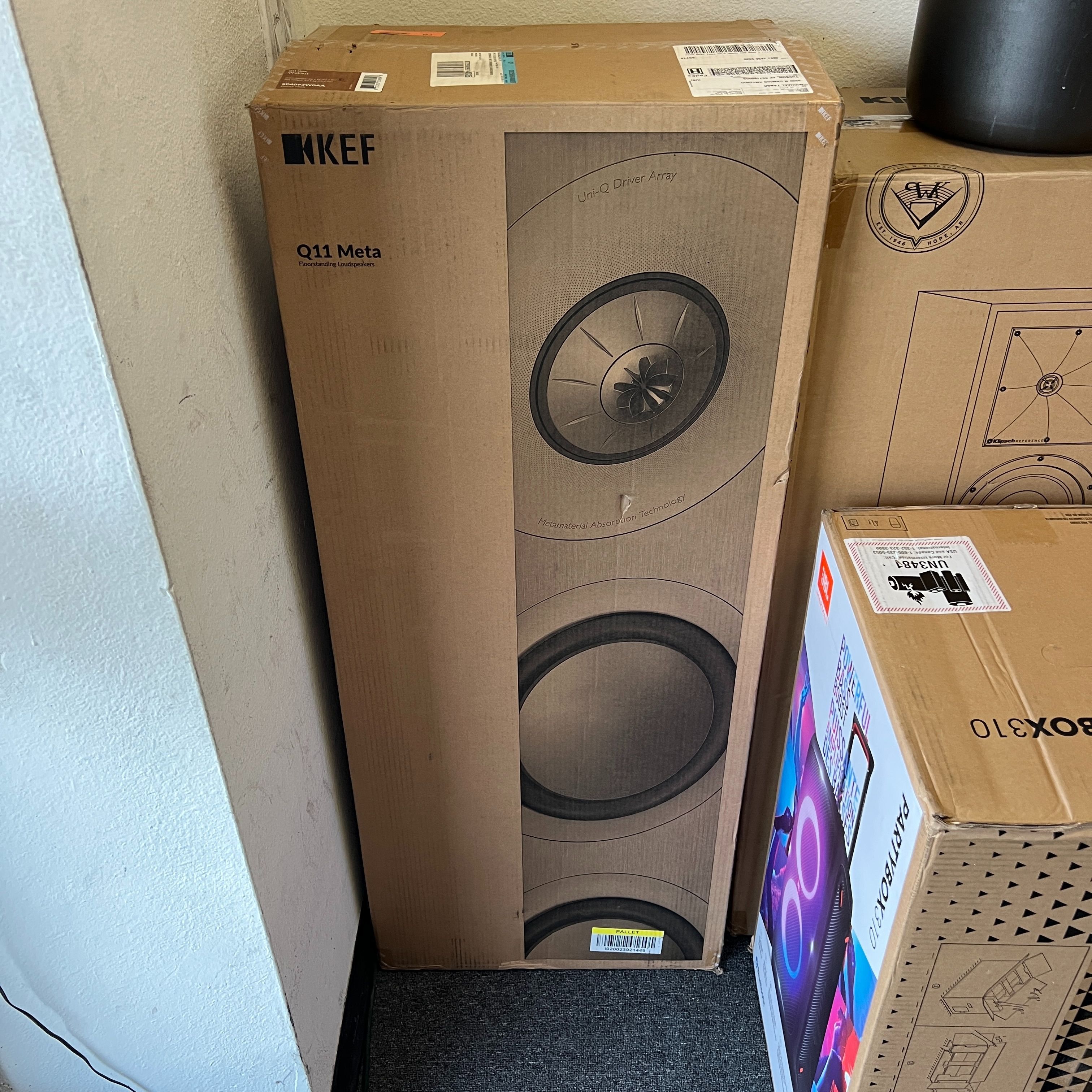 KEF - Q11 Meta Floorstanding Speaker (Each) - Walnut