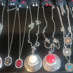 10pc Bold Pendant Necklace/Earring Sets