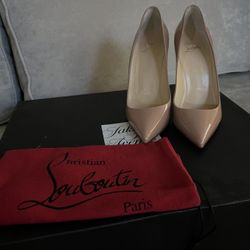 Christian Louboutin Pigalle Follies 100 Patent Leather Nude Pumps