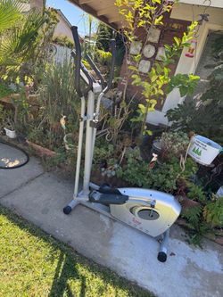 Sunny Health & Fitness Elliptical Trainer
