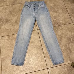 Mom Jeans