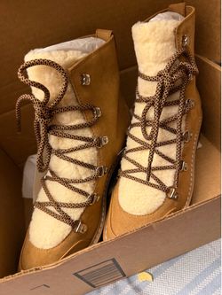 Boots 8.5