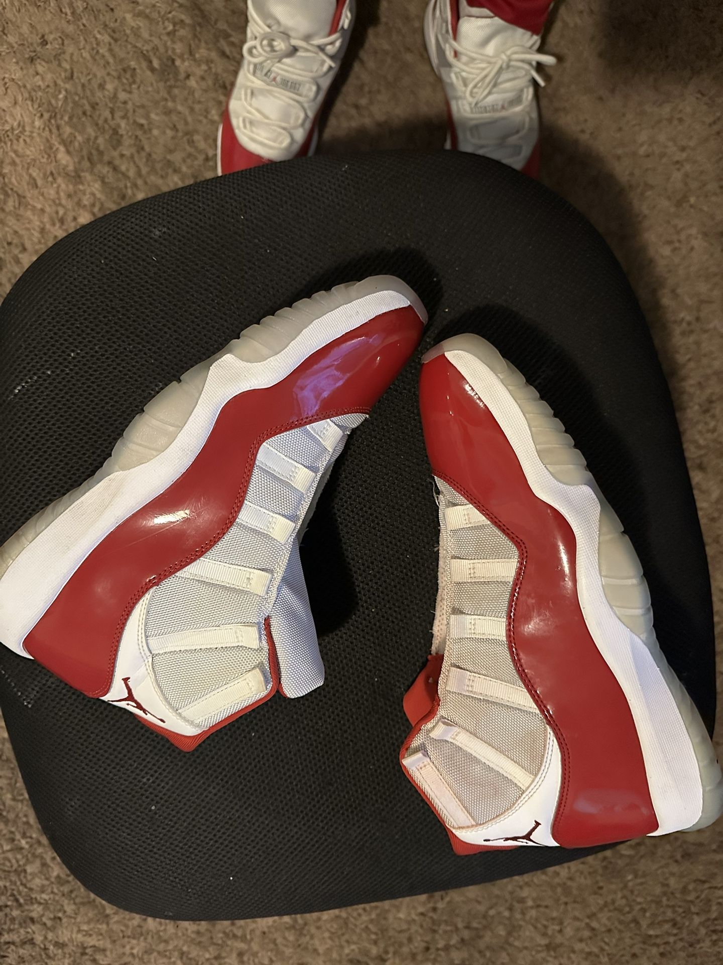 Jordan 11 Cherry (Sz1)