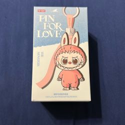 Pin For Love Letter “W”
