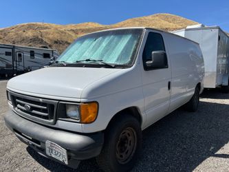 2004 Ford E-150