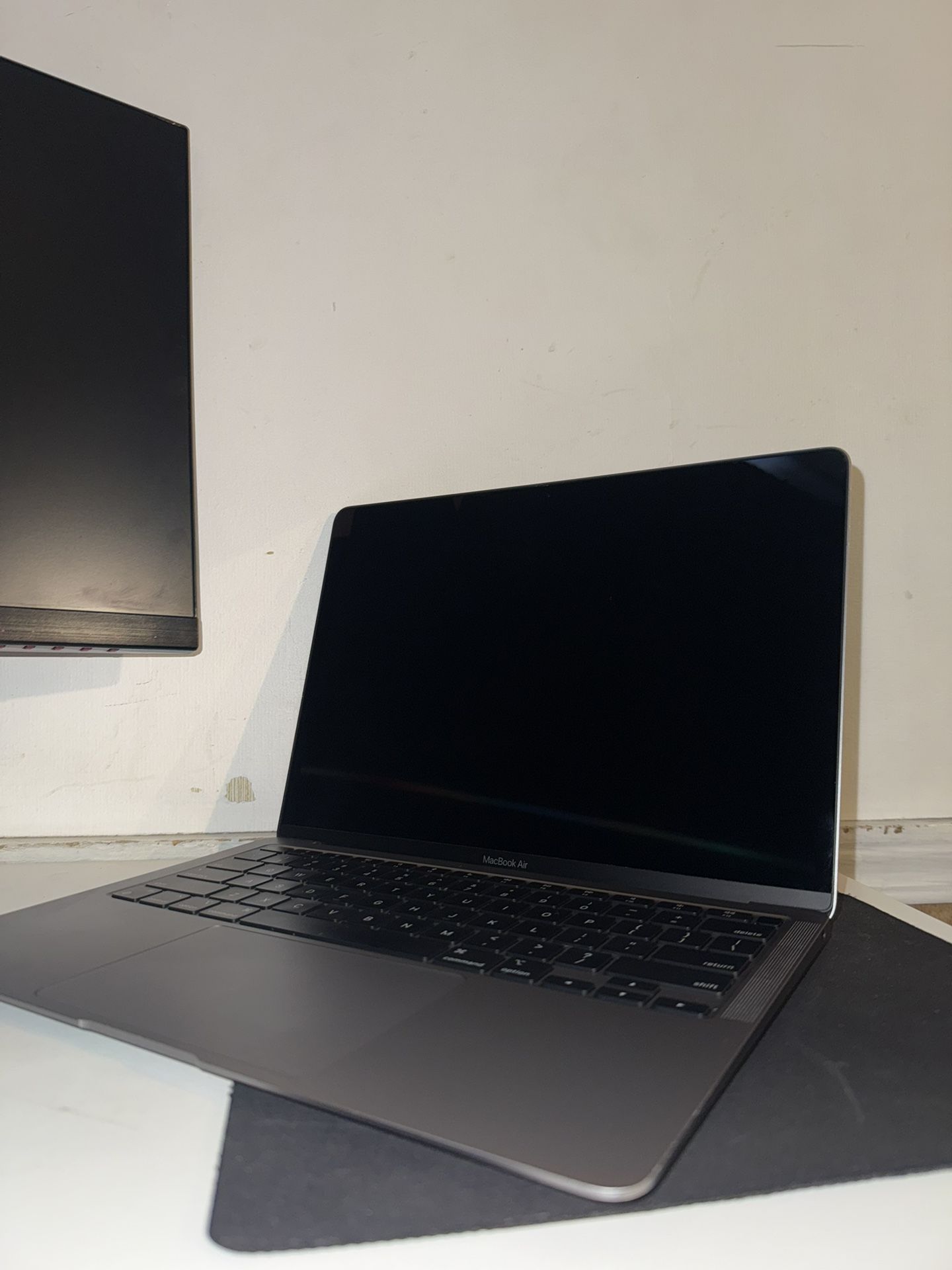 Apple Macbook Air 2020 M1