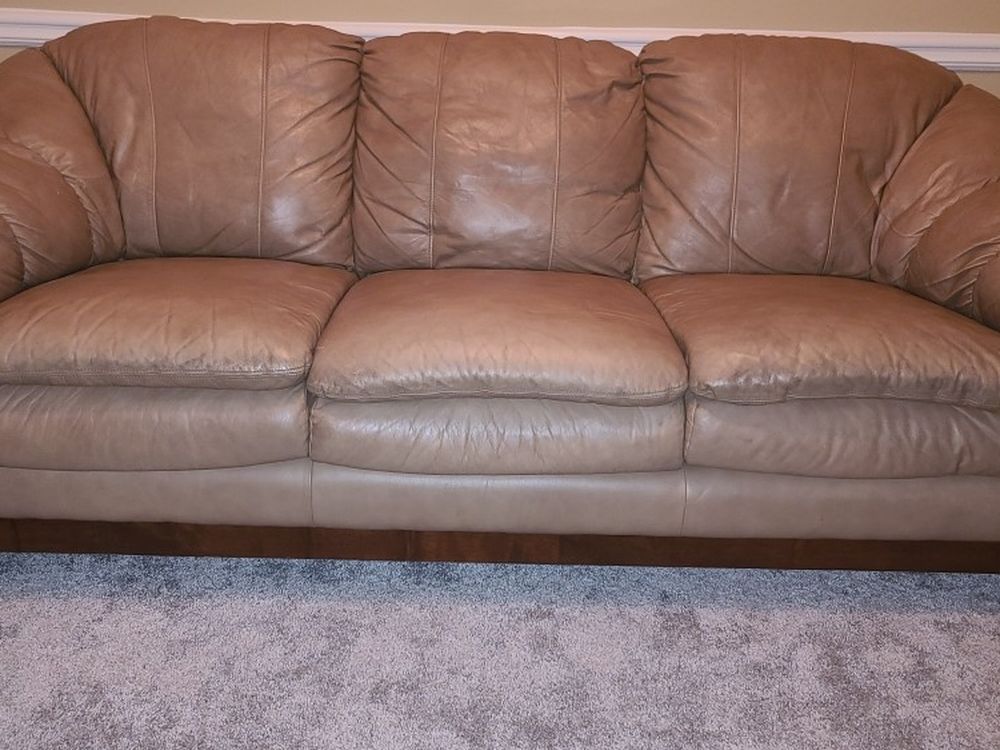 Leather Sofa for Sale in Knoxville, TN OfferUp