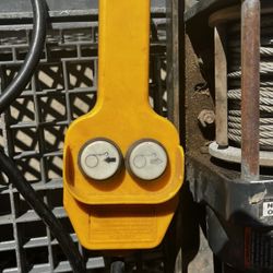 110V Power Winch With Metal Cable