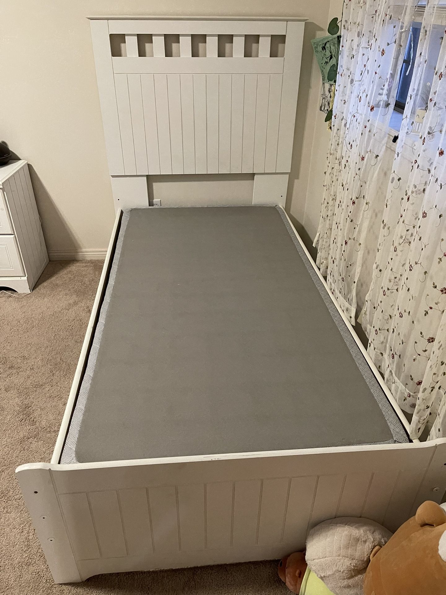 Twin Bed