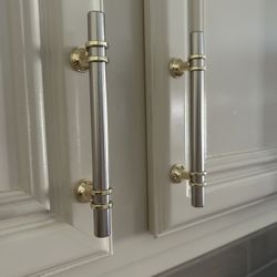 Kitchen or bathroom hardware