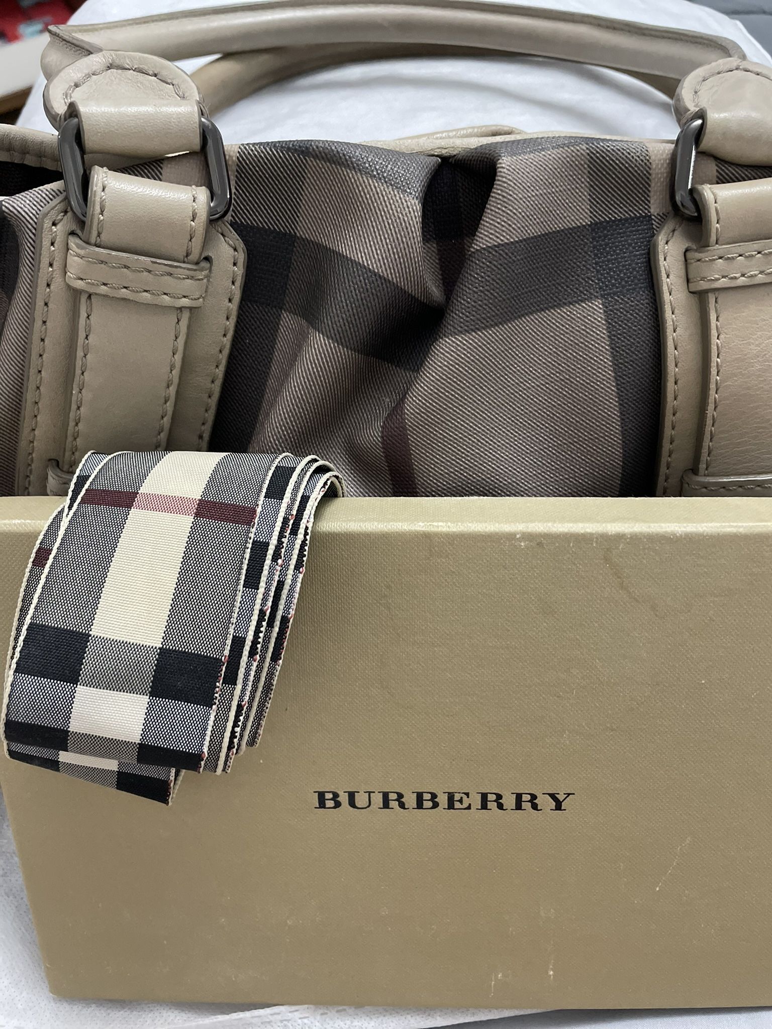 Burberry Tote Bag Authentic 