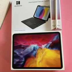 Apple iPad Pro 11” 2nd generation 128GB WiFi + Cellular / unlocked with keyboard and pencil 