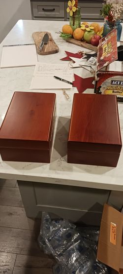 Mahogany coin display case