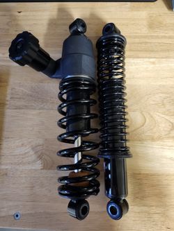 Harley Road Glide ST 13" Shocks Street Glide
