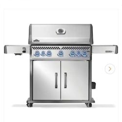 Napoleon Rogue PRO-S 5-Burner Propane Grill 