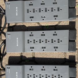 Belkin Surge Protector Power Strip w/ 12 AC Outlets & 8ft Long Flat Plug