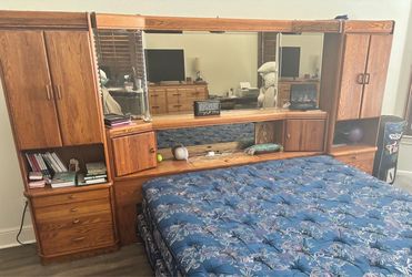 King Bedroom furniture