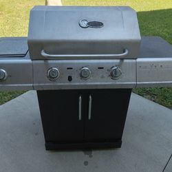 For Sale: Charbroil "Red" Radiant Grill