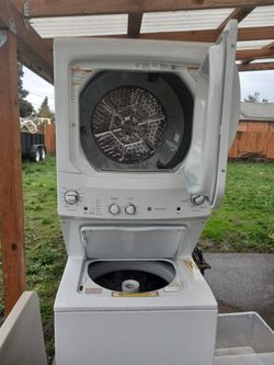 GE Stackable Washer Dryer