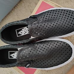 Ladies vans size 6