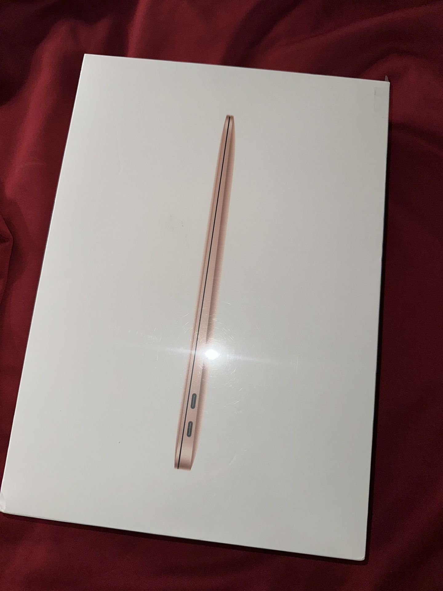 Gold Apple MacBook Air New 13 Inch With M1 Chip With 8gb Ram 256gb SSD With Applecare Plus New Sealed