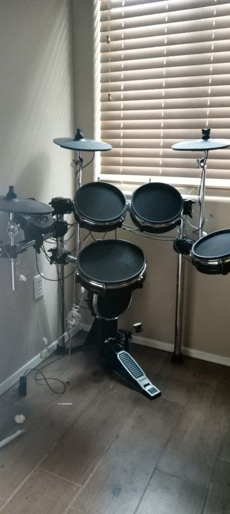 Electronic Drumset