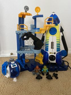 Imaginex Space Station, Shuttle, Pod