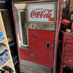 Vintage Coke Machine 