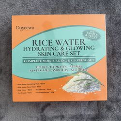 Doyeewo Rice Water Hydrating & Glowing Skin Care Set Mask Serum Cream Toner