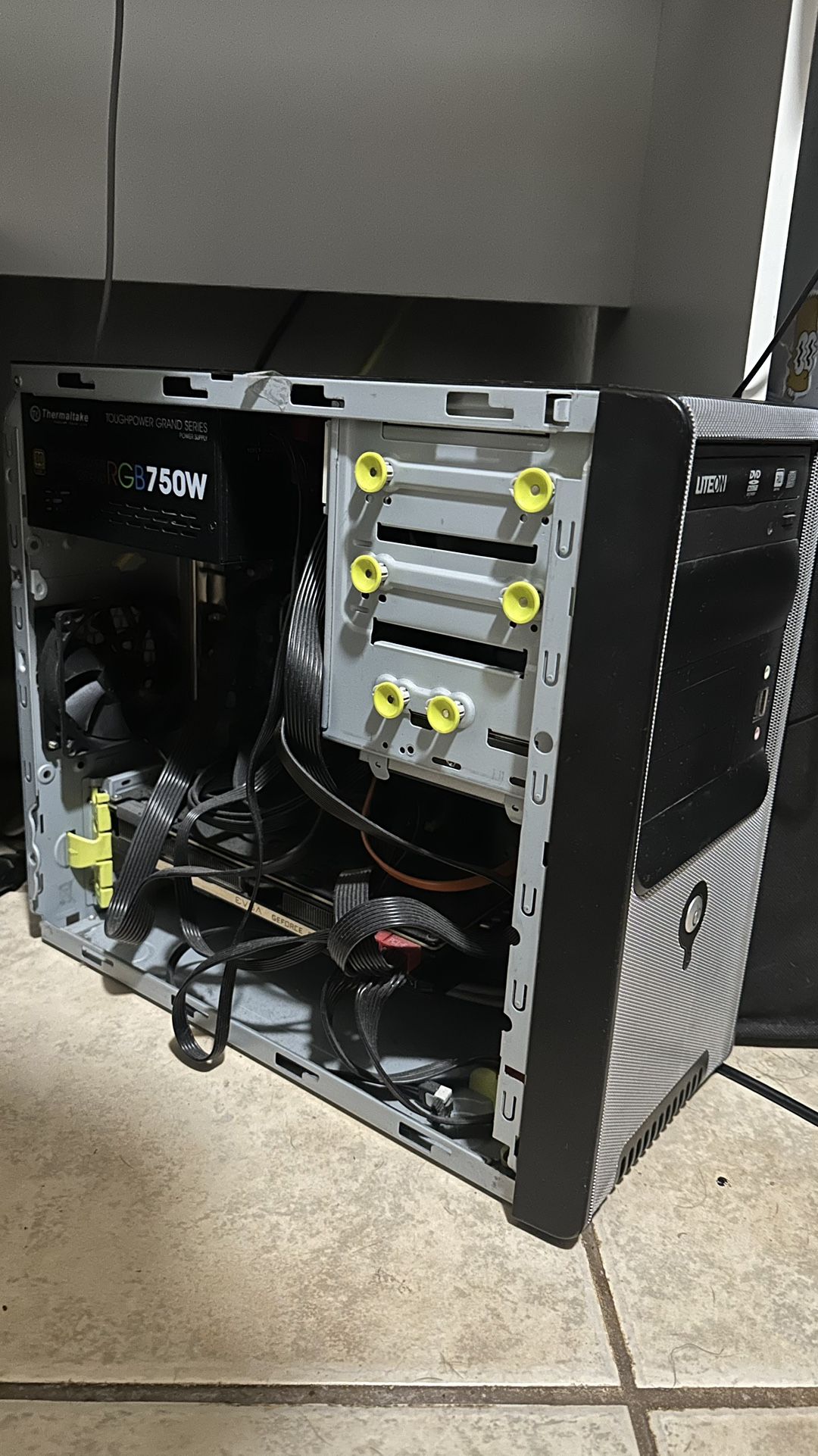 Gaming PC Sleeper Build Intermediate
