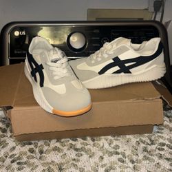 Women’s Shoes