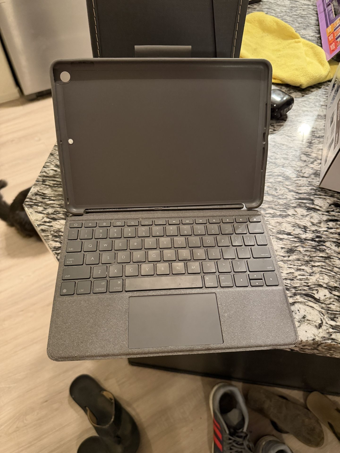 Keyboard case for iPad 10.2” (7th, 8th, 9th gen). Trackpad works, full keyboard, stand built in. Good condition, tested.