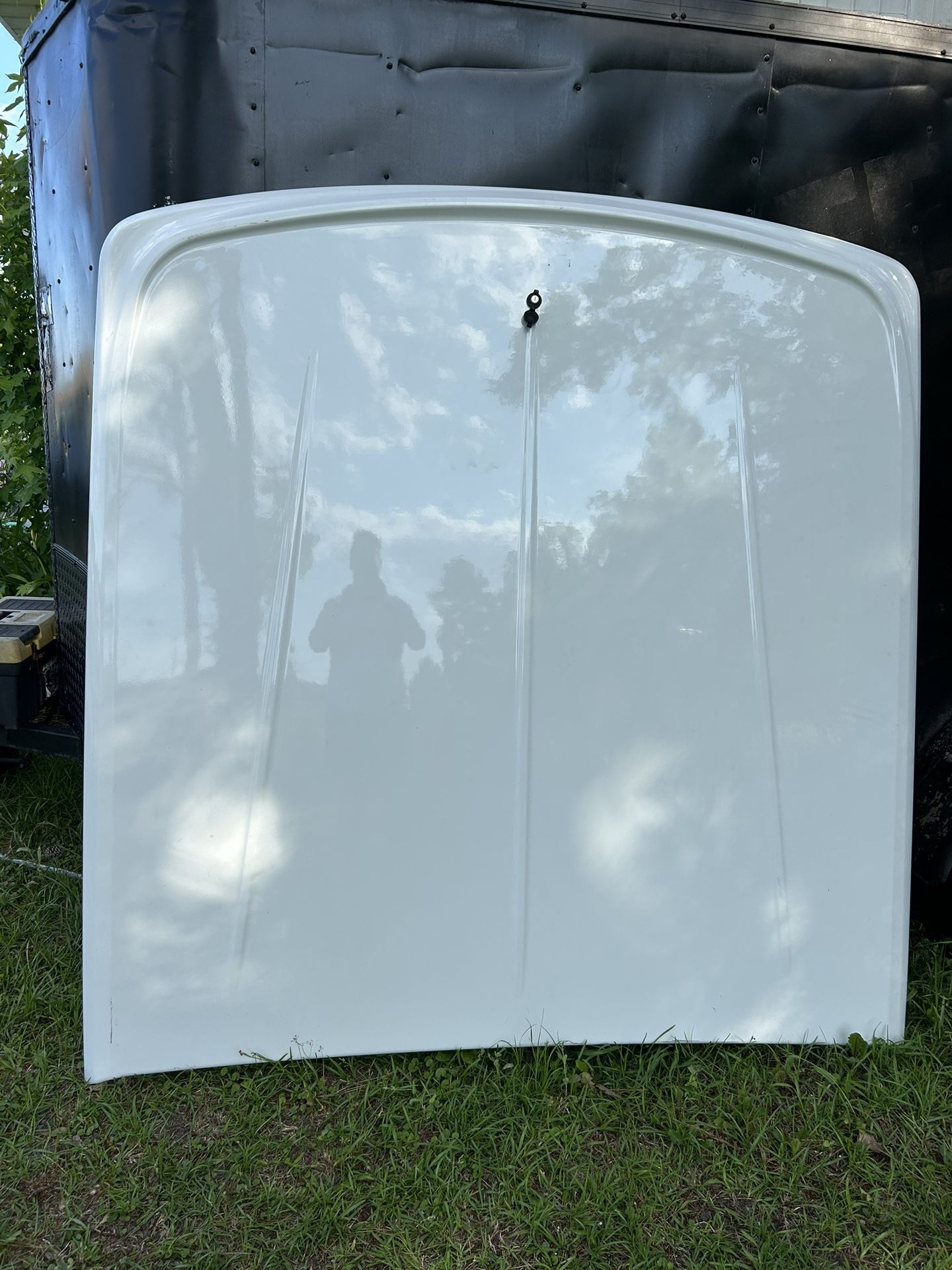 Undercover Truck Bed Hard Tonneau Cover – White – Fiberglass