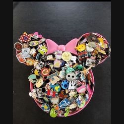 DISNEY PIN TRADING LOT 50,NO DUPLICATES, FREE SHIPPING, 100% TRADABLE