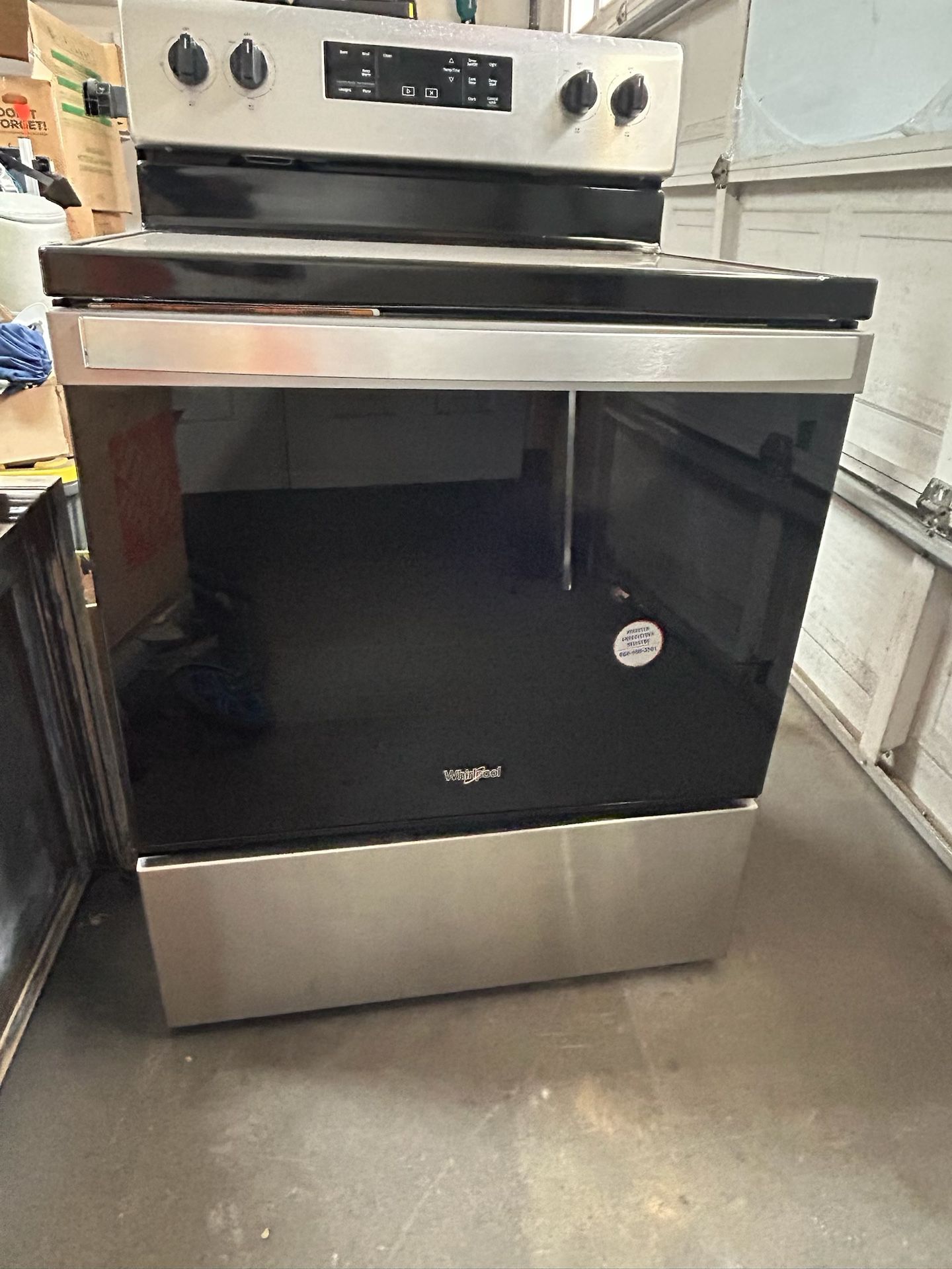 Whirlpool Oven And Glass Range Top