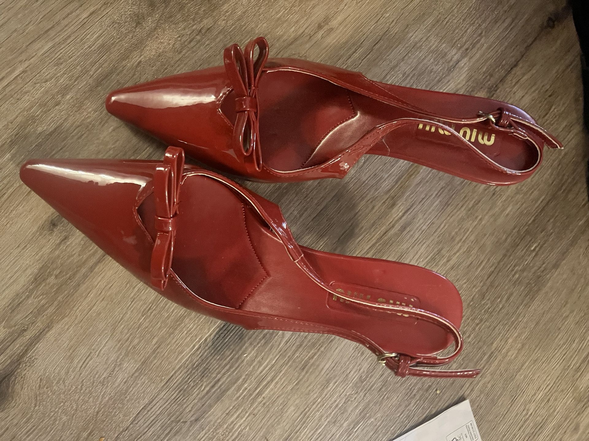 Miu Miu NBW Red Kitten Heels sz 37