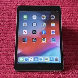 Apple iPad Mini A1489 Dual-Core 7.9" in excellent condition. $40