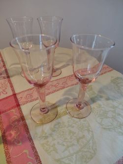 Light pink wine glassses