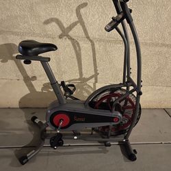 exercise Machine, Excellent Condition Everything Works