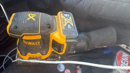Dewalt Sander 20v