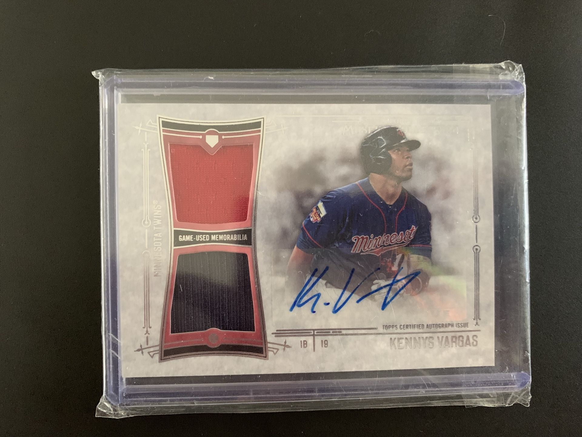 Topps Museum Collection Game-Used Memorabilia & Signature