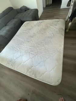 Cal king Mattress