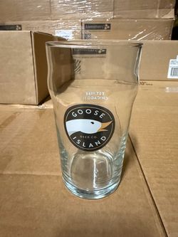 Goose Island Beer Co. Pint Glass 16oz