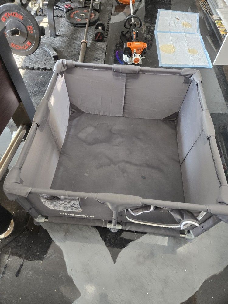 Whelping Box For Dogs